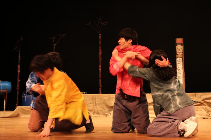 상사화 – 엉켜 붙은 네 사람